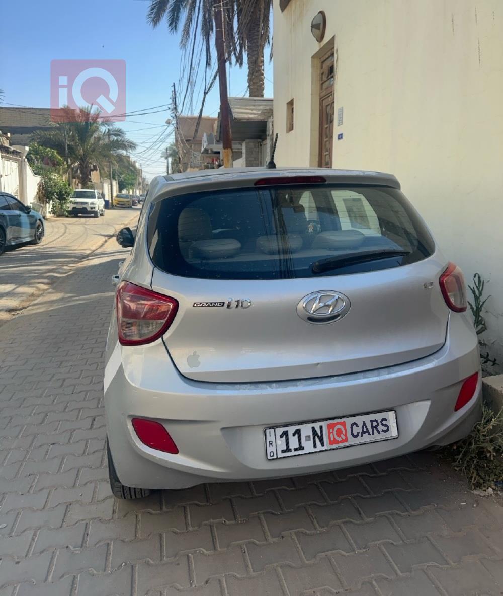 هيونداي i10
